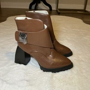 NWOT SHEIN Brown Leather Ankle Boots